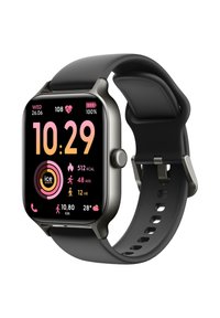 Smartwatch nero con display rettangolare. Lo schermo mostra l'ora, il battito cardiaco e diverse metriche di attività. Cinturino regolabile in silicone con fori.