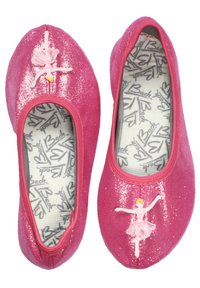 Roze balletschoenen met een glinsterende afwerking. Bevat een ballerina borduursel op de neus en een patronen inlegzool. Flexibel en lichtgewicht ontwerp.
