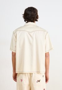 Thumbnail Image 4