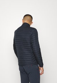 Jack & Jones PREMIUM JJLUKE LIGHT JACKET - Casaco de verão - dark navy