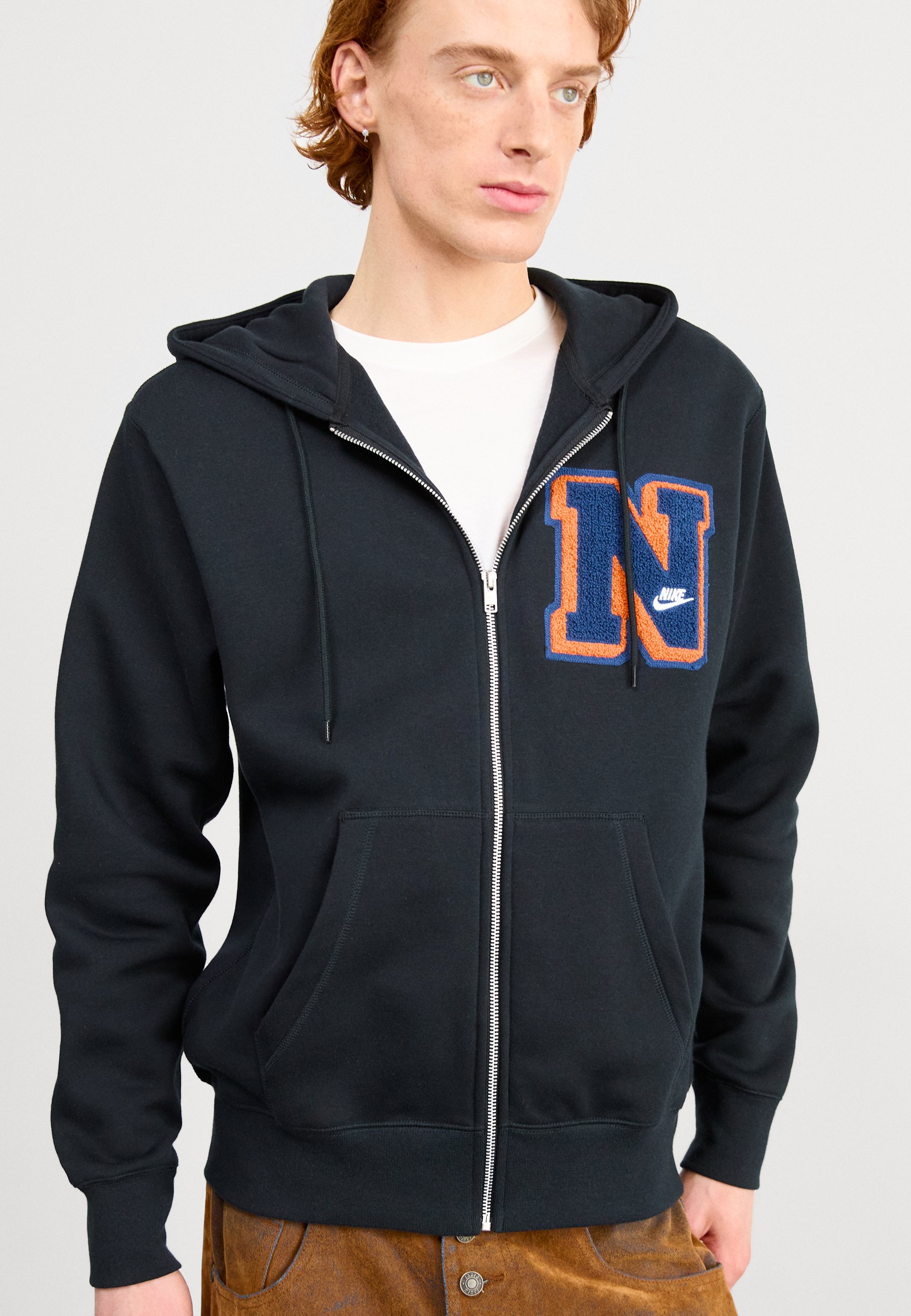 Pull classique à col montant et quart de zippé pour hommes