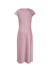 Tył prostej, bezrękawnikowej sukienki z satyny do kostek w delikatnym różowym kolorze, z okrągłym dekoltem i lekkim rozszerzeniem u dołu.