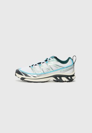 XT-6 EXPANSE UNISEX - Tossud - white/silver-coloured/iced aqua