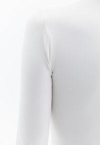 TURTLE NECK - Longsleeve - ice milk