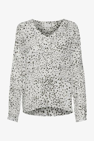 Garu garām piedurknēm blūze gaiši pelēkā audumā ar melnu un olīvu zaļu rakstu, ar V-veida kakla izgriezumu un nedaudz izliekta apakšmalu.