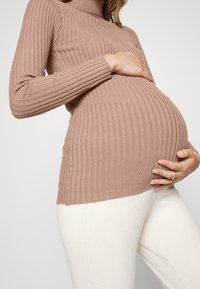 Pieces Maternity Sweter