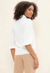 Friends Like These BOW FRONT 3/4 SLEEVE - REGULAR FIT - Blúz - ivory white