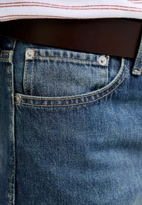 Jack & Jones JJITOBY JJORIGINAL AKM 918 - Zvonové džínsy - blue denim