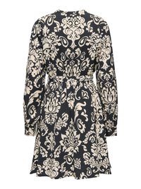 Robe noire à manches longues avec motifs floraux et cachemire beige clair complexes, taille cintrée avec ceinture assortie en tissu, ourlet à hauteur du genou.