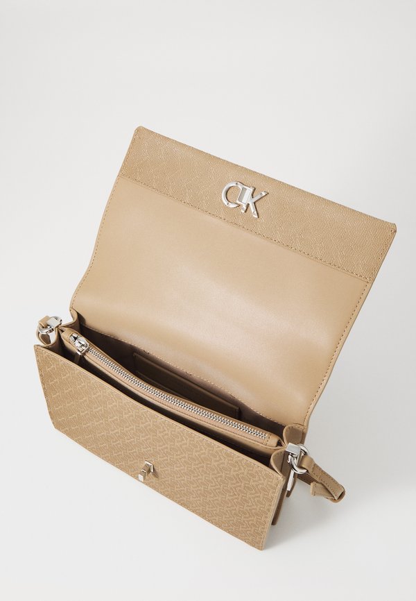 ELONGATED SHOULDER BAG - Handbag - amphora mono3