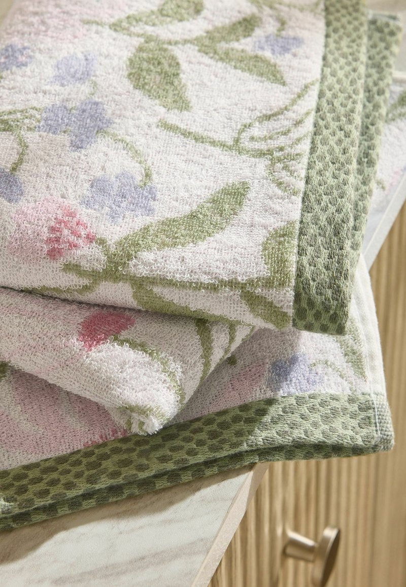 Next WATER COLOUR FLORAL TOWEL - Handtuch