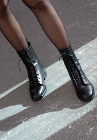 BALAGAN TZAVA BOOTS - Stivaletti stringati - black