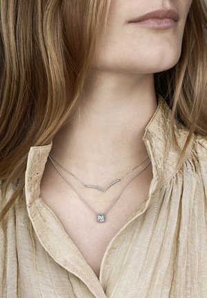 Pandora SQUARE SPARKLE HALO - Verižica - silver coloured