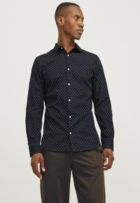 Jack & Jones JJJOE PRINT SHIRT - Svečana košulja - black/ditsy