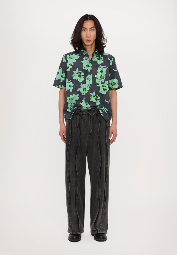 FLORAL ART PRINT SHIRT - Shirt2