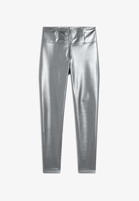 Seleccionado, argento