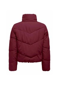 Bordo puffer jakna s visokim ovratnikom, chevron šavovima na leđima i rebrastim manžetama, s krojenjem koje je skraćeno i glatkom teksturom.