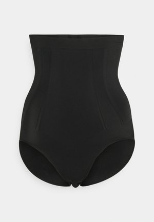 Cueca modeladora preta de cintura alta com design sem costuras e linhas de contorno subtis que moldam a cintura e os quadris.