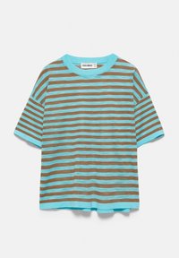Short-sleeve t-shirt with horizontal turquoise and brown stripes and a turquoise collar, displayed flat on a white background.