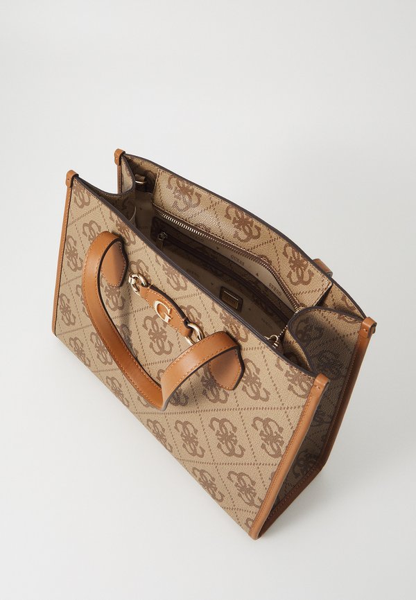 IZZY TOTE - Handbag - latte logo2