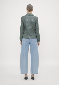 Max Mara Leisure LOLLO - Jakna od umjetne kože - verde scuro