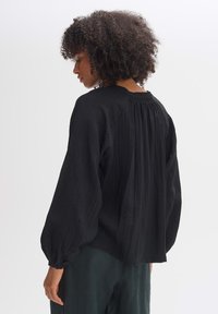 OPUS Camicetta - black