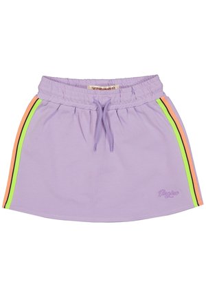 Lavendelfarvet nederdel med elastisk talje og sidelommer med striber i orange, neon grøn og sort, med snøre og lille broderet logo foran.