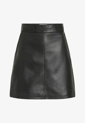 Sort læder A-formet nederdel med en glat tekstur, høj talje og synlige syninger, der smalner mod kanten for en tætsiddende silhuet.