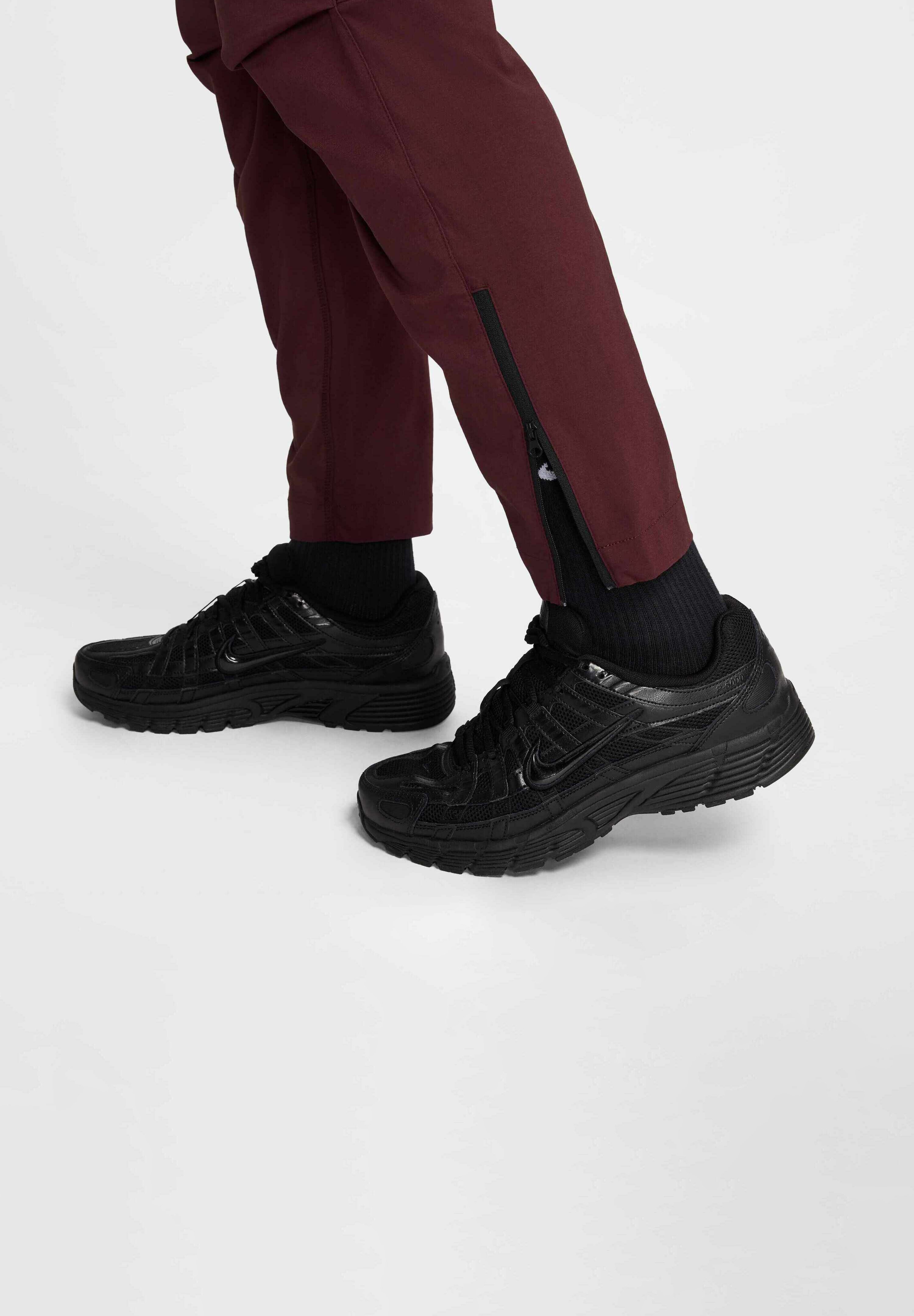 Nike Sportswear TECH WOVEN PANT - Tracksuit bottoms