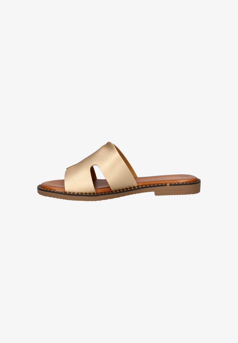 Open-toe slide sandalen in metallic goud, met twee brede banden met uitsparingen, een bruine cushioned inlegzool en een vlakke rubberen zool.