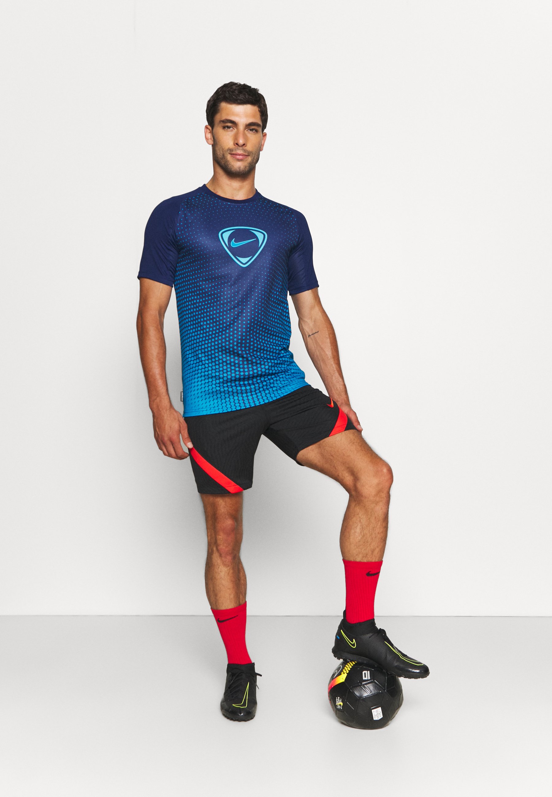Nike Performance ACADEMY - T-shirt imprimé - blue void/imperial blue/bleu -  ZALANDO.FR