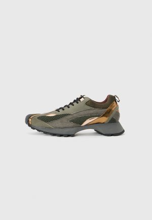 YLEM - Trainers - green