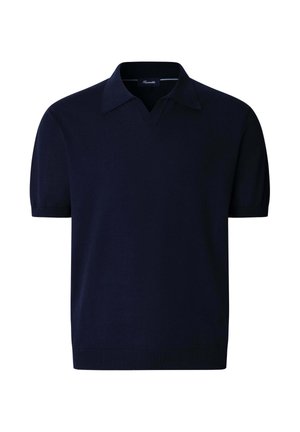 Polo de manga corta azul marino con cuello clásico y ribetes acanalados en las mangas y el dobladillo.