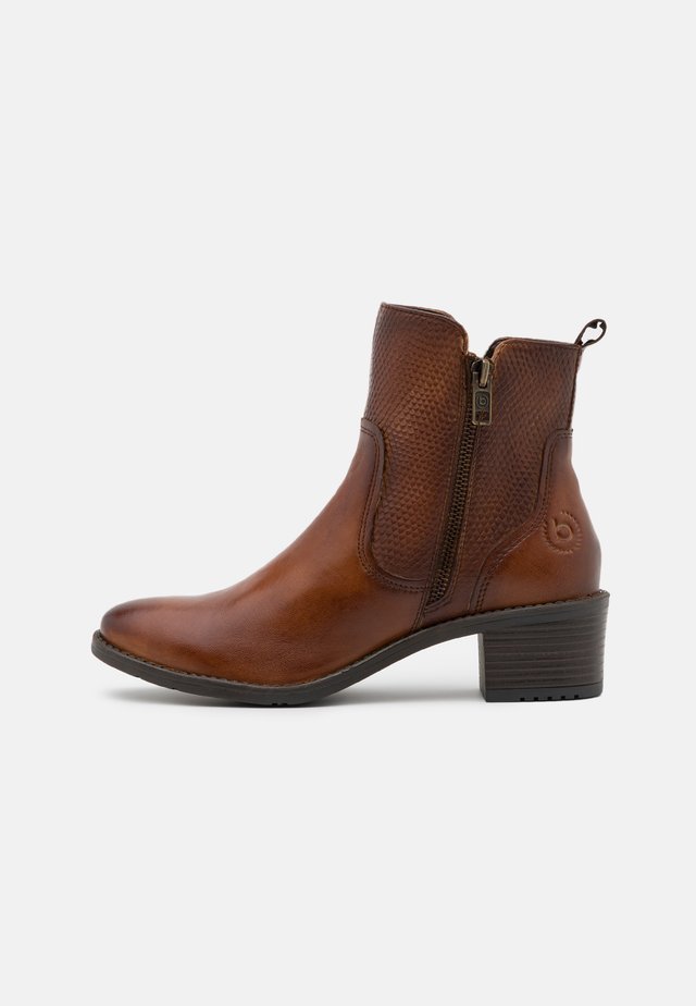 RUBY - Botki - cognac
