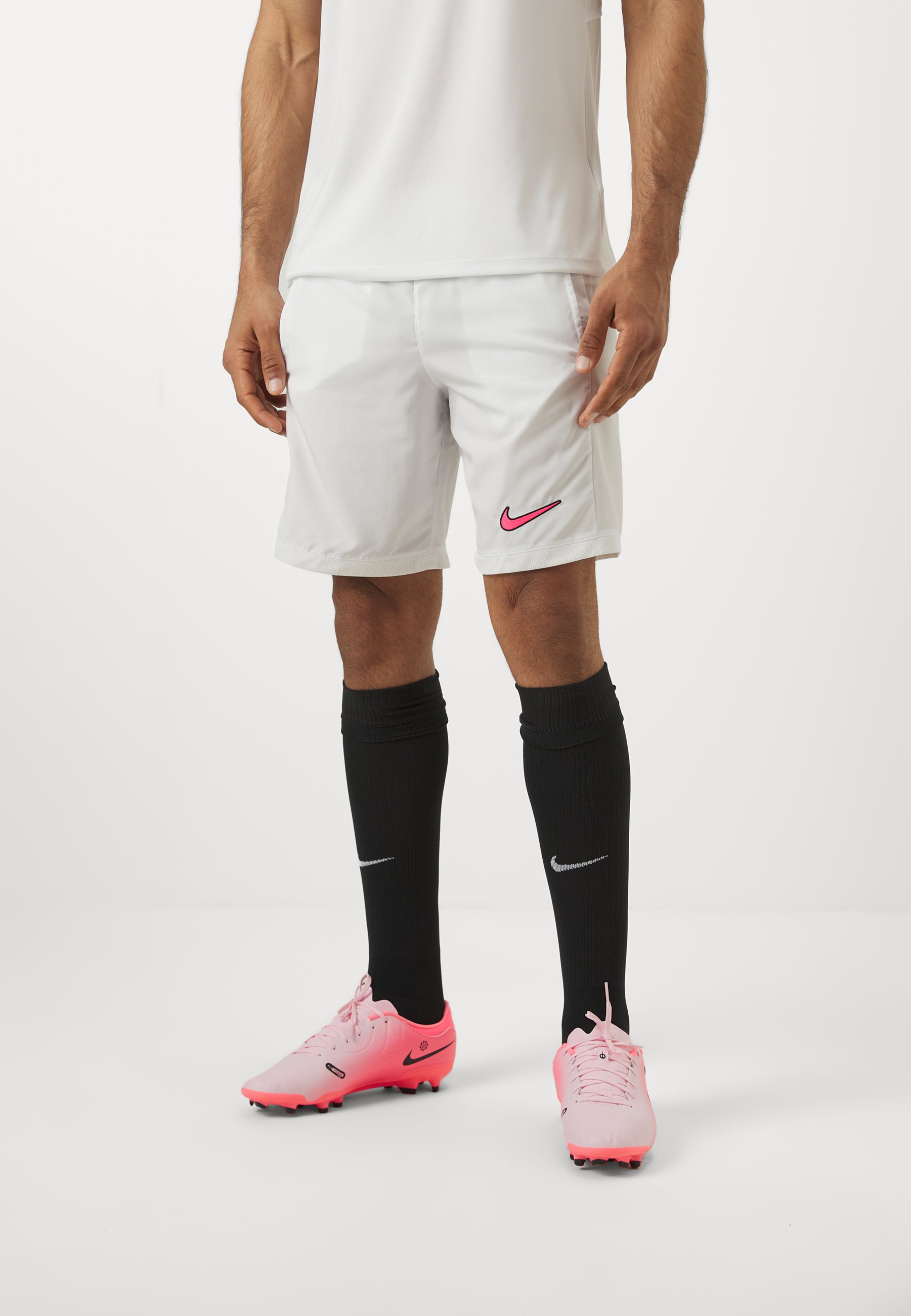 mens white nike soccer shorts