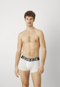 Calvin Klein Underwear TRUNK 3 PACK INTENSE POWER COTTON - Trunks - black/grey heather/white