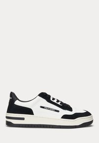 Ej vald, black/deckwash white
