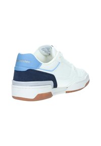 Vita sneakers med blå och marinblå accenter, tillverkade av läder och mesh. Har en texturerad bakpanel och sula av gummi.