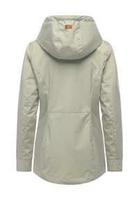 Lysegrå hettejakke med lange ermer, innsvingt midje og liten brun logopatch på baksiden av hetten.