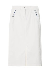 Jupe midi en coton blanc avec fente avant, fermeture à boutons argentés et œillets métalliques décoratifs sur le côté. Texture lisse et design ajusté.