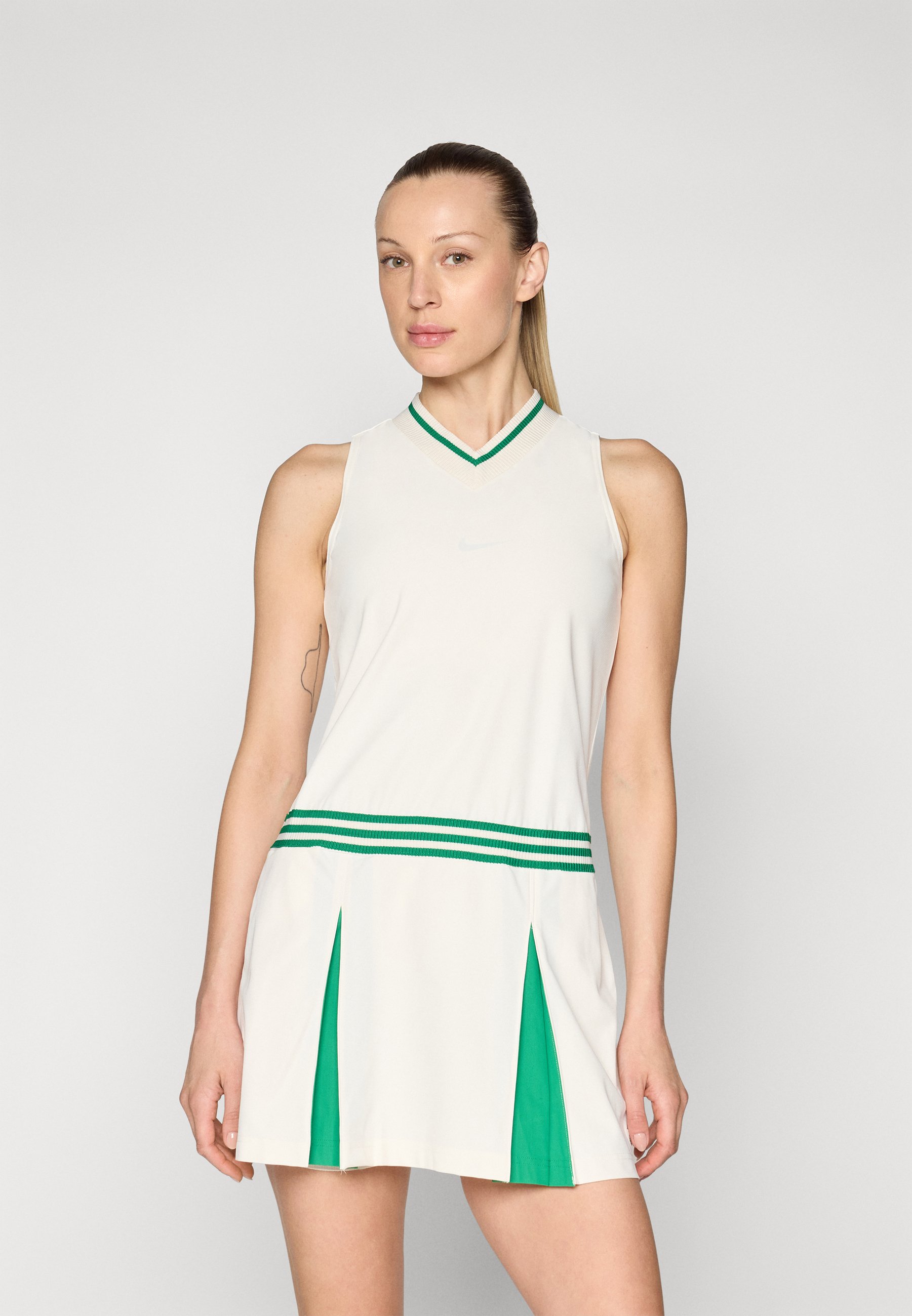 adidas Golf Originals DRESS 2-IN-1 - Jersey dress - white - Zalando adidas Golf Originals DRESS 2-IN-1 - Jersey dress - white - Zalando