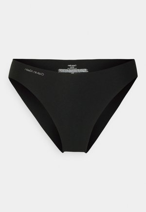 Czarne majtki bikini wykonane z gładkiego, elastycznego materiału. Posiadają niską talię i minimalistyczny design bez dodatkowych akcentów czy wzorów.