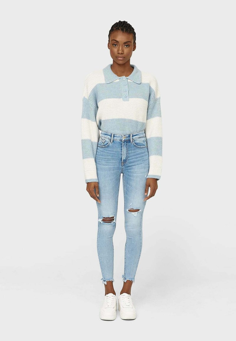 Stradivarius Jeans Skinny Fit mottled light blue/ljusblåmelerad