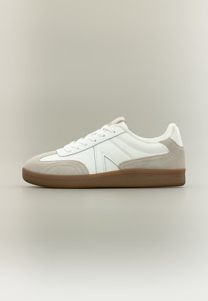ARKK Copenhagen, RETROCOVER UNISEX - Baskets basses - bright white/tofu