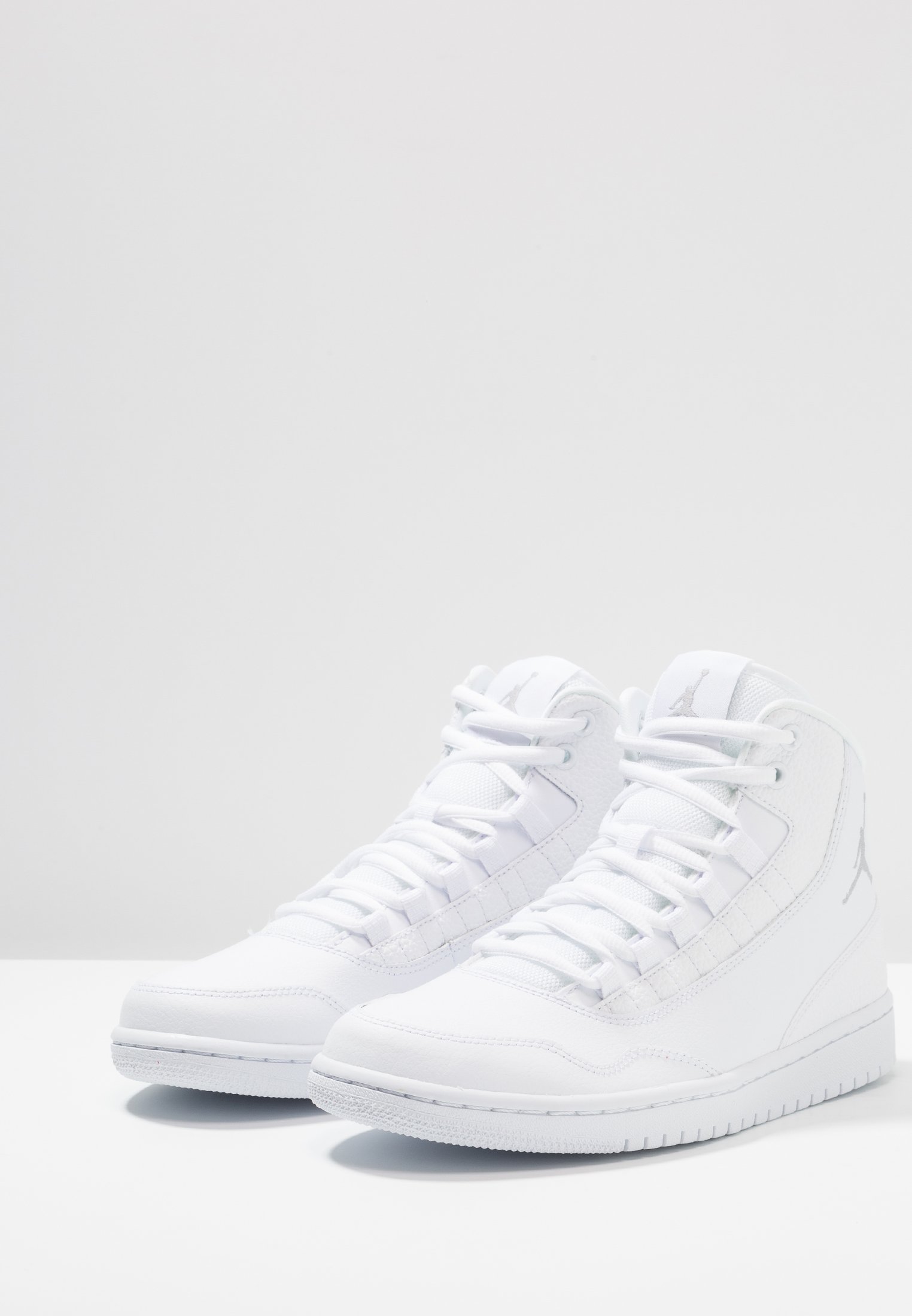 jordan executive white wolf grey