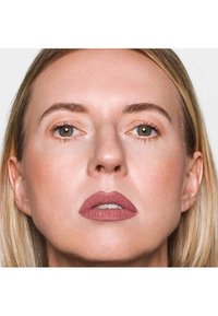 ZOEVA VELVET LOVE MATTE HYALURONIC LIPSTICK - Rossetto - VELVET LOVE MATTE HYALURONIC LIPSTICK (ZOE)