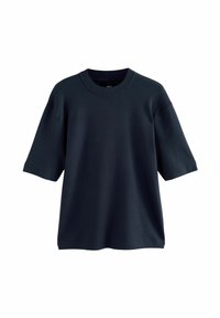 Tumši zils īsroku T-krekls no mīksta auduma, ar apaļu kakla izgriezumu un ērtu piegriezumu, gluda tekstūra un minimāla dizaina.