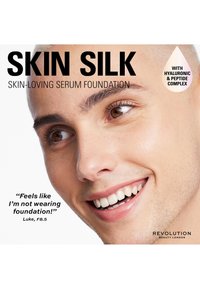 Makeup Revolution REVOLUTION SKIN SILK SERUM FOUNDATION - Foundation - f8.5