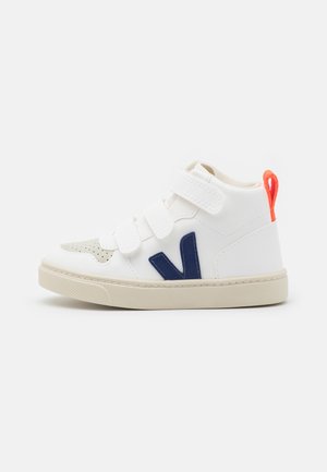 V 10 UNISEX - Sneakers laag - white/cobalt/orange fluo