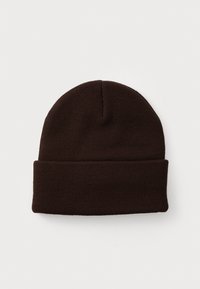 Berretto lavorato a maglia marrone con risvolto. La texture è liscia ed elastica, adatta per calore e comfort.